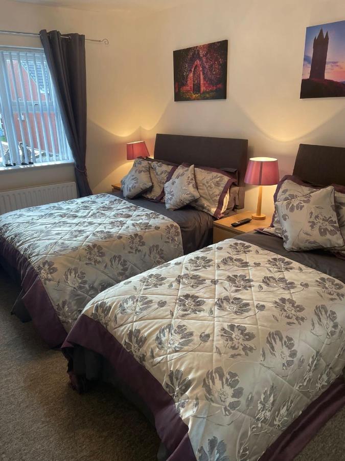 Luxury Portrush Holiday Homes - The Green, Portrush Sleeps 12 - 5 Bedrooms Luaran gambar